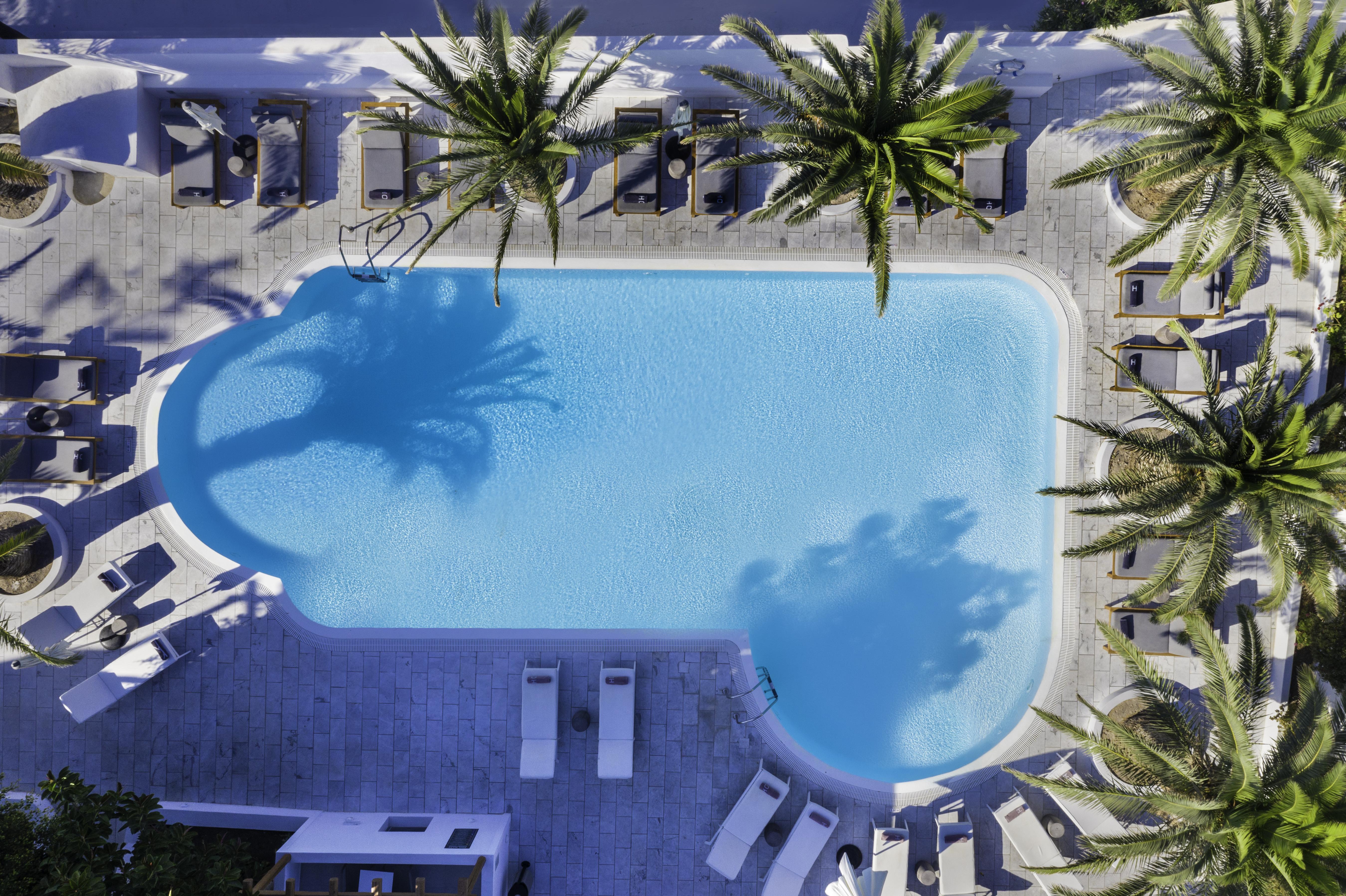 Strogili Hotel - Adults Only Камарі Екстер'єр фото
